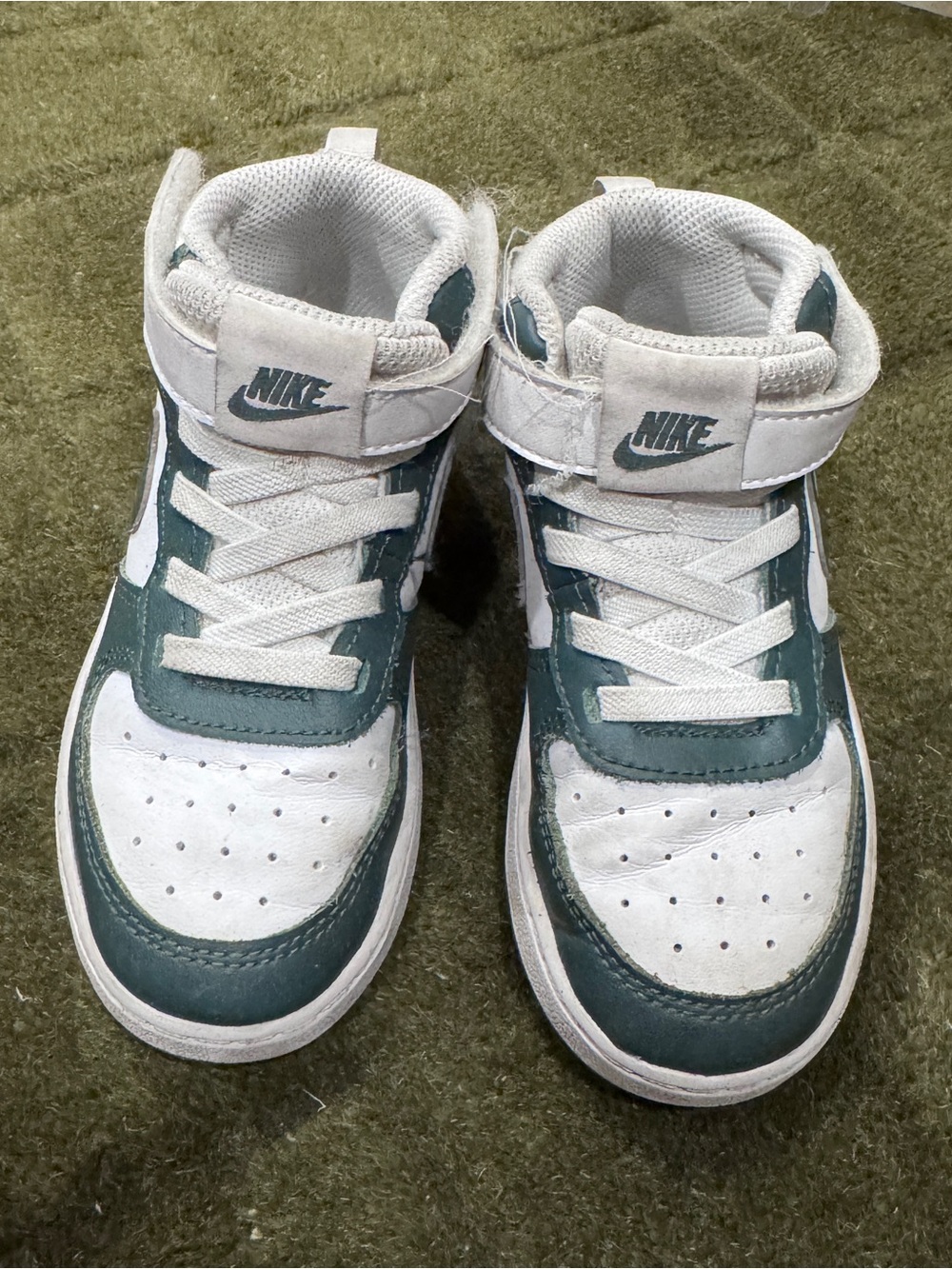 Nike Toddler High-Top Sneakers in White and Green - Size 9